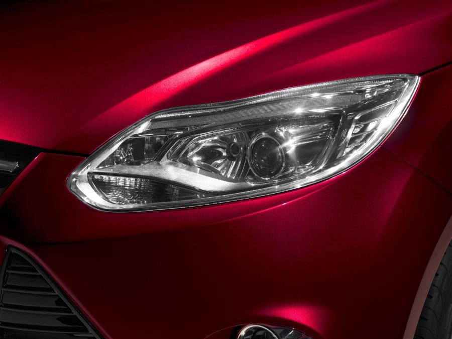  Ford Focus Hatchback 2010 года  (фото 11 из 52)